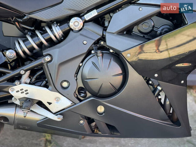 Черный Кавасаки Ninja 650R, объемом двигателя 0.65 л и пробегом 19 тыс. км за 5600 $, фото 6 на Automoto.ua