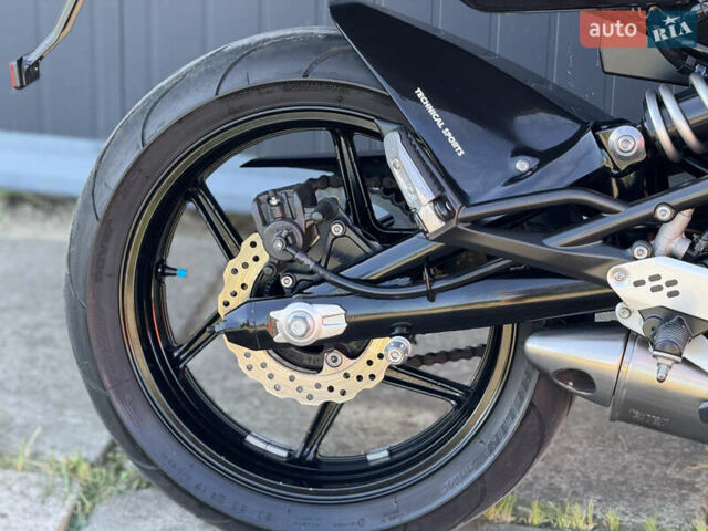 Черный Кавасаки Ninja 650R, объемом двигателя 0.65 л и пробегом 19 тыс. км за 5600 $, фото 7 на Automoto.ua