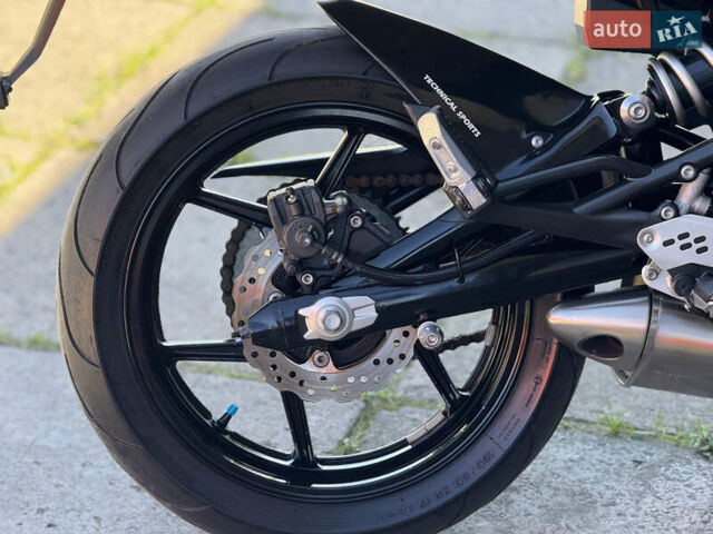 Черный Кавасаки Ninja 650R, объемом двигателя 0.65 л и пробегом 19 тыс. км за 5600 $, фото 9 на Automoto.ua
