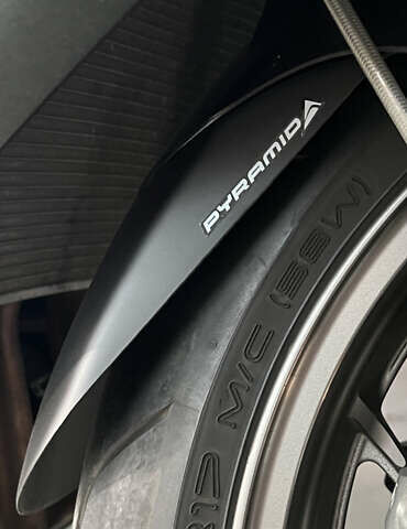 Черный Кавасаки Ninja ZX-14R, объемом двигателя 1.4 л и пробегом 5 тыс. км за 16500 $, фото 3 на Automoto.ua