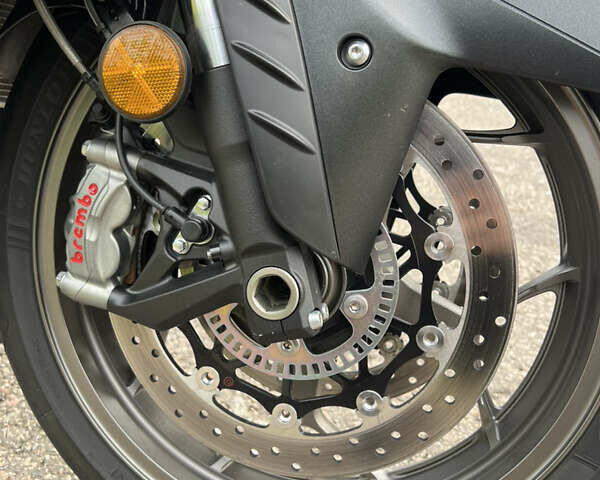 Черный Кавасаки Ninja ZX-14R, объемом двигателя 1.4 л и пробегом 5 тыс. км за 16500 $, фото 31 на Automoto.ua