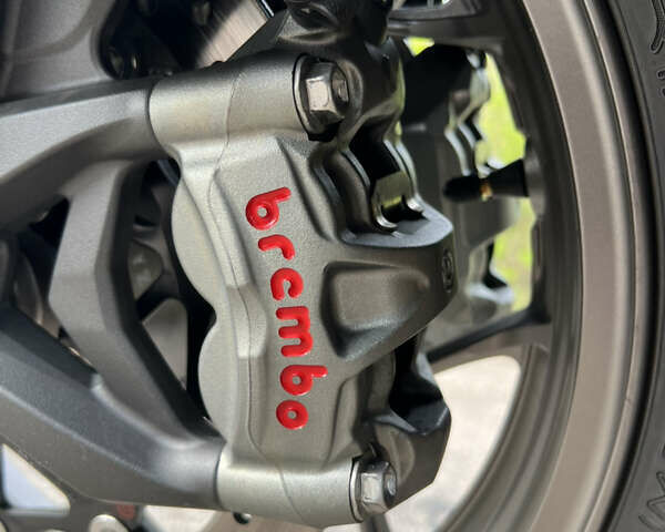 Черный Кавасаки Ninja ZX-14R, объемом двигателя 1.4 л и пробегом 5 тыс. км за 16500 $, фото 12 на Automoto.ua