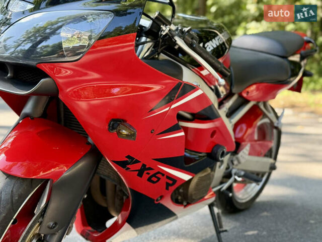 Красный Кавасаки Ninja ZX-6R, объемом двигателя 0.6 л и пробегом 33 тыс. км за 4000 $, фото 17 на Automoto.ua
