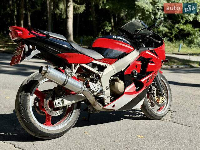 Красный Кавасаки Ninja ZX-6R, объемом двигателя 0.6 л и пробегом 33 тыс. км за 4000 $, фото 2 на Automoto.ua