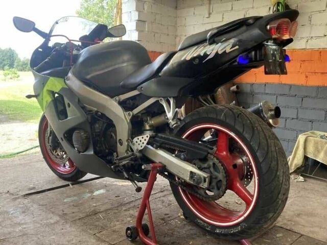 Кавасаки Ninja ZX-6R, объемом двигателя 0.6 л и пробегом 0 тыс. км за 300 $, фото 5 на Automoto.ua