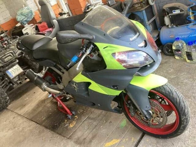 Кавасаки Ninja ZX-6R, объемом двигателя 0.6 л и пробегом 0 тыс. км за 300 $, фото 4 на Automoto.ua