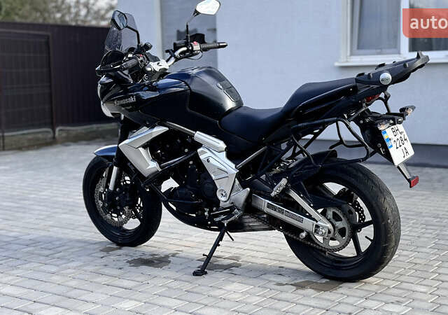 Черный Кавасаки Versys 650, объемом двигателя 0.65 л и пробегом 10 тыс. км за 6000 $, фото 11 на Automoto.ua