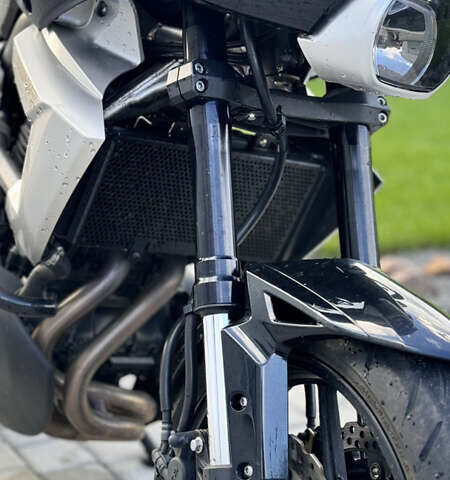 Чорний Кавасакі Versys 650, об'ємом двигуна 0.65 л та пробігом 10 тис. км за 6000 $, фото 1 на Automoto.ua