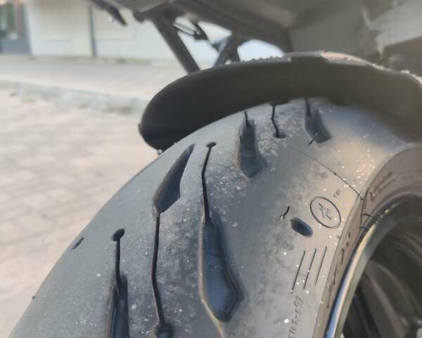 Чорний Кавасакі Versys 650, об'ємом двигуна 0.65 л та пробігом 33 тис. км за 5300 $, фото 3 на Automoto.ua