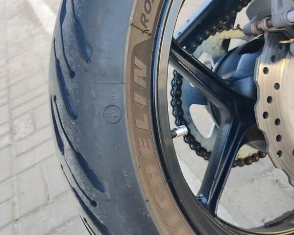 Черный Кавасаки Versys 650, объемом двигателя 0.65 л и пробегом 33 тыс. км за 5400 $, фото 1 на Automoto.ua