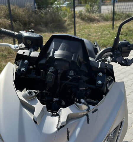 Черный Кавасаки Versys 650, объемом двигателя 0.65 л и пробегом 32 тыс. км за 5000 $, фото 7 на Automoto.ua