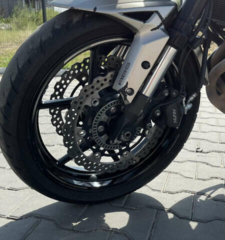 Черный Кавасаки Versys 650, объемом двигателя 0.65 л и пробегом 32 тыс. км за 5000 $, фото 8 на Automoto.ua