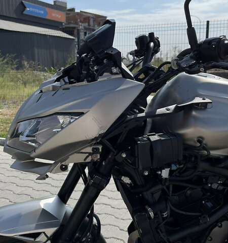 Черный Кавасаки Versys 650, объемом двигателя 0.65 л и пробегом 32 тыс. км за 5000 $, фото 11 на Automoto.ua