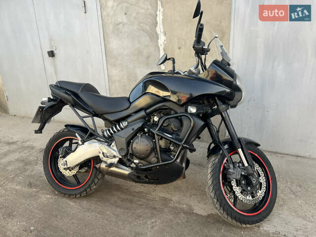Черный Кавасаки Versys 650, объемом двигателя 0.65 л и пробегом 61 тыс. км за 4200 $, фото 3 на Automoto.ua