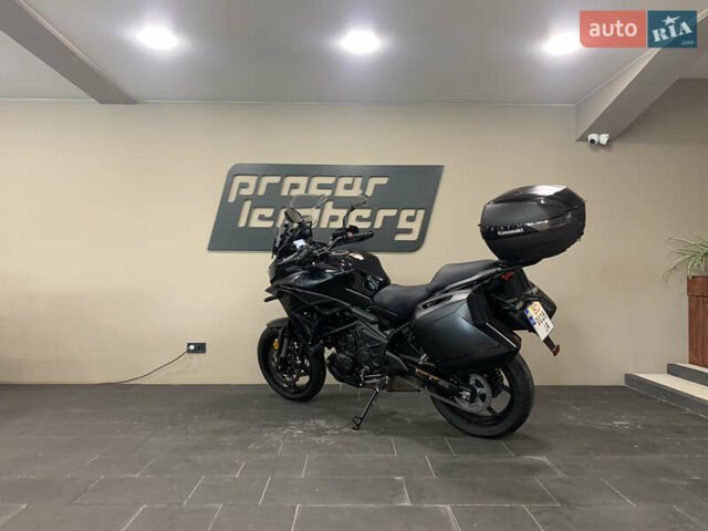 Черный Кавасаки Versys 650, объемом двигателя 0.65 л и пробегом 19 тыс. км за 10900 $, фото 7 на Automoto.ua