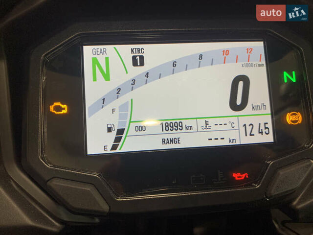 Черный Кавасаки Versys 650, объемом двигателя 0.65 л и пробегом 19 тыс. км за 10900 $, фото 13 на Automoto.ua