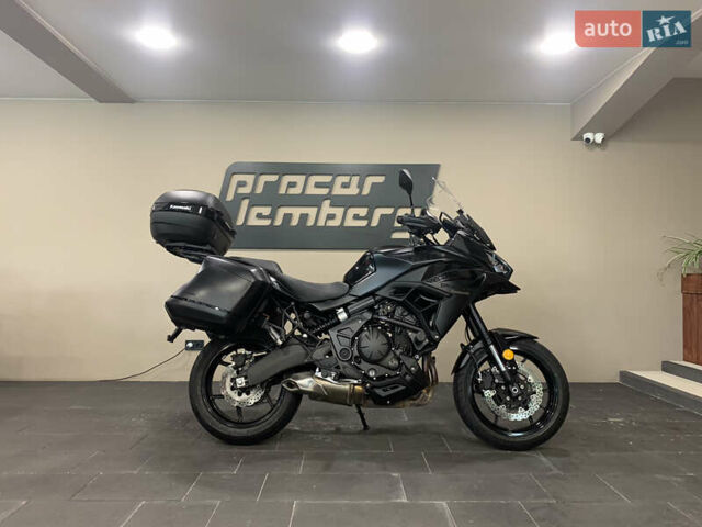 Черный Кавасаки Versys 650, объемом двигателя 0.65 л и пробегом 19 тыс. км за 10900 $, фото 12 на Automoto.ua