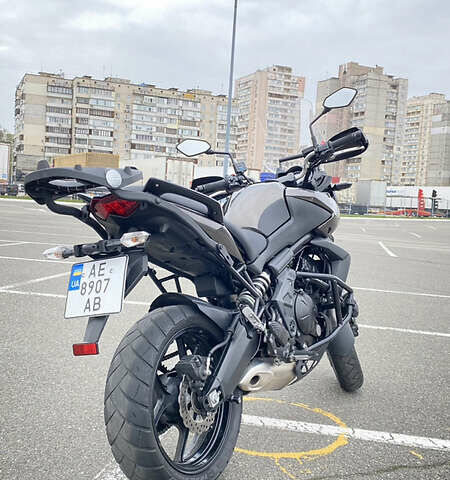 Кавасаки Versys 650 2013 в Киеве на Automoto.ua Коричневый Кавасаки Versys 650, объемом двигателя 0.65 л и пробегом 44 тыс. км за 6500 $, фото 7 на Automoto.ua