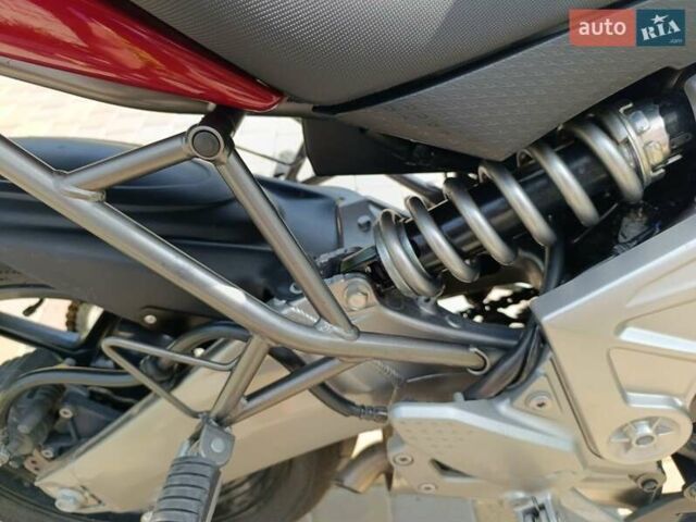 Красный Кавасаки Versys 650, объемом двигателя 0.65 л и пробегом 35 тыс. км за 5000 $, фото 10 на Automoto.ua