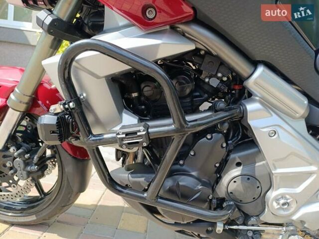 Красный Кавасаки Versys 650, объемом двигателя 0.65 л и пробегом 35 тыс. км за 5000 $, фото 6 на Automoto.ua