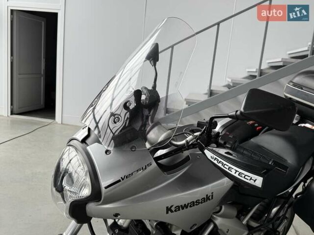 Кавасакі Versys 650, об'ємом двигуна 0.65 л та пробігом 42 тис. км за 4199 $, фото 10 на Automoto.ua