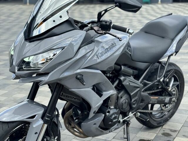 Кавасакі Versys 650, об'ємом двигуна 0.65 л та пробігом 0 тис. км за 4999 $, фото 12 на Automoto.ua
