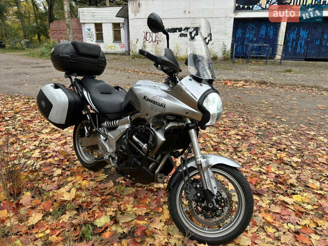 Кавасаки Versys 650 2006 в Чернигове на Automoto.ua Серый Кавасаки Versys 650, объемом двигателя 0.65 л и пробегом 61 тыс. км за 5000 $, фото 2 на Automoto.ua