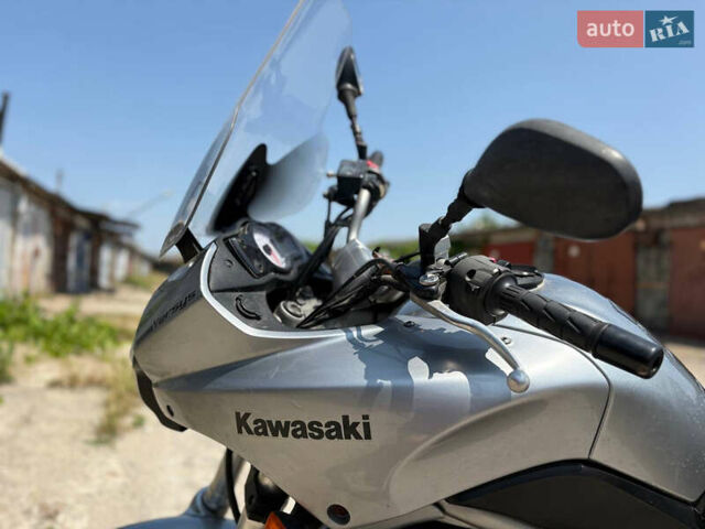 Серый Кавасаки Versys 650, объемом двигателя 0.65 л и пробегом 49 тыс. км за 4700 $, фото 19 на Automoto.ua