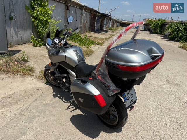 Серый Кавасаки Versys 650, объемом двигателя 0.65 л и пробегом 49 тыс. км за 4700 $, фото 5 на Automoto.ua