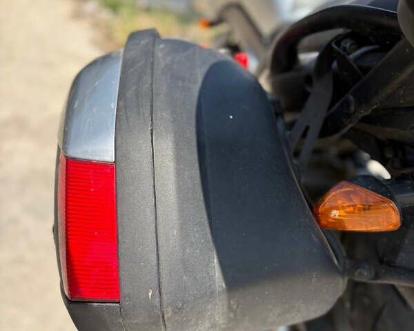 Серый Кавасаки Versys 650, объемом двигателя 0.65 л и пробегом 49 тыс. км за 4700 $, фото 26 на Automoto.ua