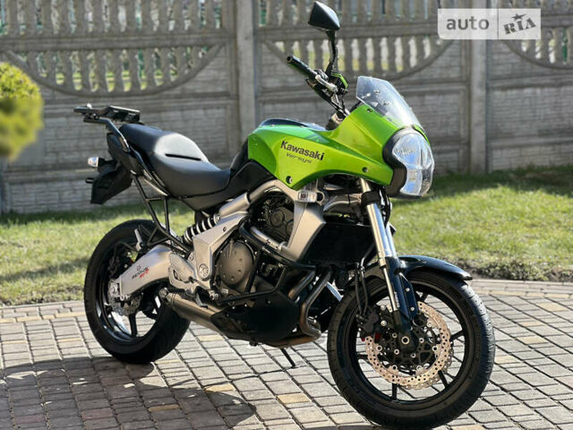 Зеленый Кавасаки Versys 650, объемом двигателя 0.65 л и пробегом 1 тыс. км за 5100 $, фото 4 на Automoto.ua