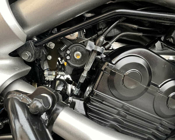 Зеленый Кавасаки Versys 650, объемом двигателя 0.65 л и пробегом 1 тыс. км за 5100 $, фото 35 на Automoto.ua