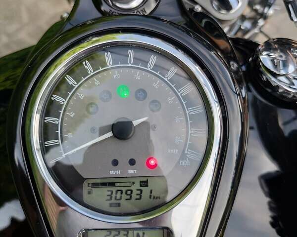 Черный Кавасаки VN 1700, объемом двигателя 1.7 л и пробегом 30 тыс. км за 8300 $, фото 6 на Automoto.ua