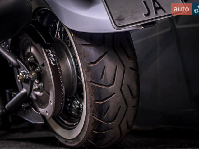 Білий Кавасакі VN 900, об'ємом двигуна 0.9 л та пробігом 7 тис. км за 13000 $, фото 23 на Automoto.ua