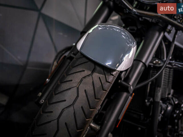 Білий Кавасакі VN 900, об'ємом двигуна 0.9 л та пробігом 7 тис. км за 13000 $, фото 22 на Automoto.ua