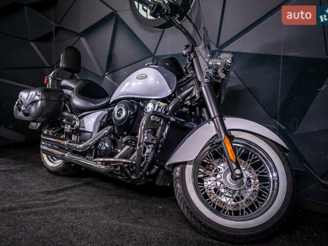 Білий Кавасакі VN 900, об'ємом двигуна 0.9 л та пробігом 7 тис. км за 13000 $, фото 1 на Automoto.ua