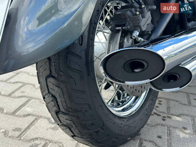 Серый Кавасаки VN 900, объемом двигателя 0.9 л и пробегом 1 тыс. км за 8999 $, фото 12 на Automoto.ua