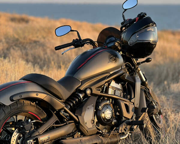 Черный Кавасаки Vulcan 650S, объемом двигателя 0.65 л и пробегом 2 тыс. км за 9300 $, фото 10 на Automoto.ua