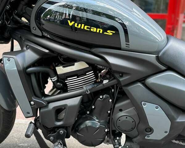 Серый Кавасаки Vulcan 650S, объемом двигателя 0 л и пробегом 3 тыс. км за 8300 $, фото 16 на Automoto.ua