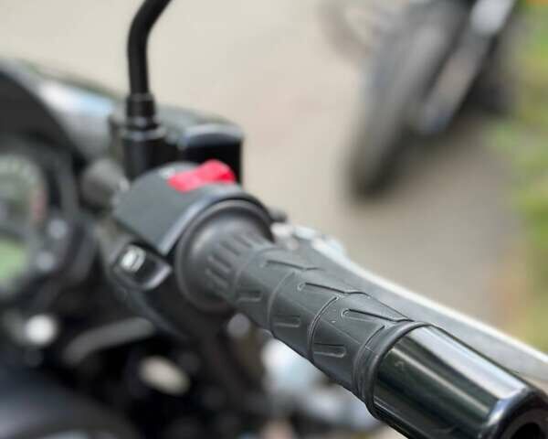 Серый Кавасаки Vulcan 650S, объемом двигателя 0 л и пробегом 3 тыс. км за 8300 $, фото 13 на Automoto.ua