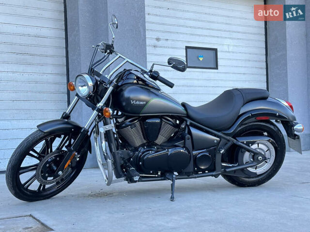Серый Кавасаки Vulcan 900, объемом двигателя 0.9 л и пробегом 5 тыс. км за 6999 $, фото 2 на Automoto.ua