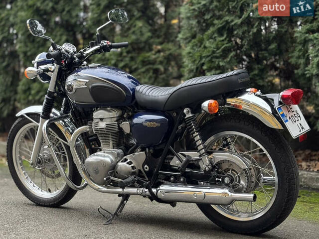 Кавасаки W 800, объемом двигателя 0 л и пробегом 17 тыс. км за 9500 $, фото 5 на Automoto.ua