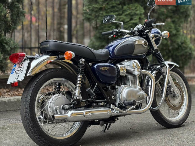 Кавасаки W 800, объемом двигателя 0 л и пробегом 17 тыс. км за 9500 $, фото 4 на Automoto.ua