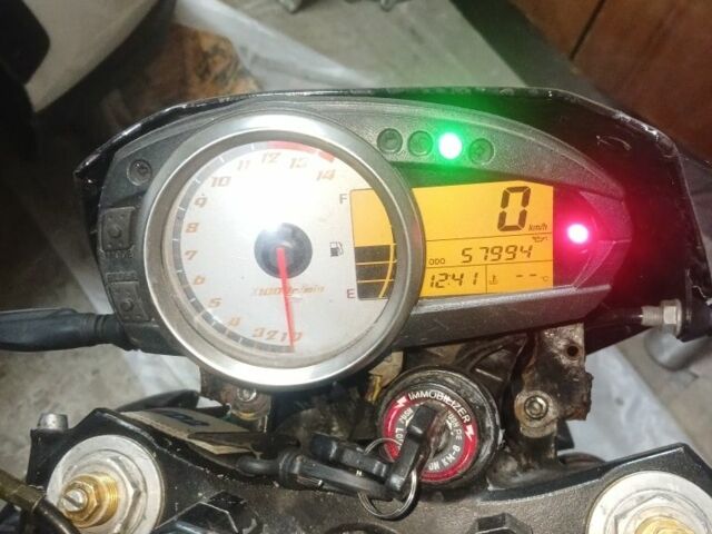 Кавасакі Z750, об'ємом двигуна 0.75 л та пробігом 0 тис. км за 2000 $, фото 7 на Automoto.ua