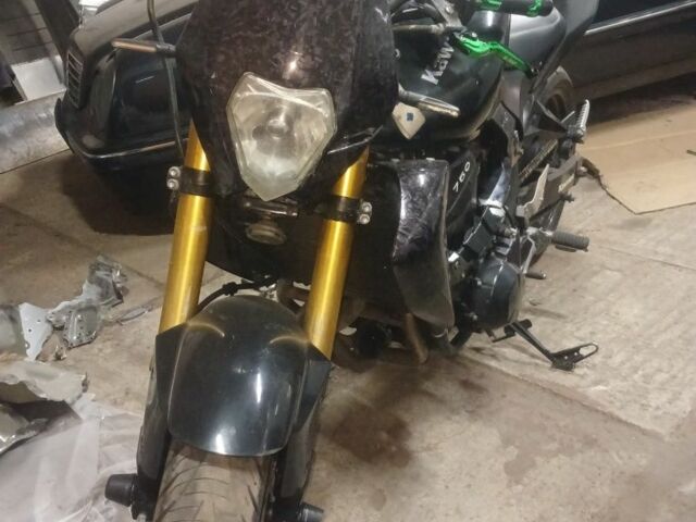 Кавасакі Z750, об'ємом двигуна 0.75 л та пробігом 0 тис. км за 2000 $, фото 1 на Automoto.ua