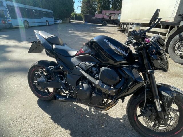 Кавасакі Z750 2010 у Хмельницькому на Automoto.ua Кавасакі Z750, об'ємом двигуна 0.75 л та пробігом 0 тис. км за 5800 $, фото 1 на Automoto.ua