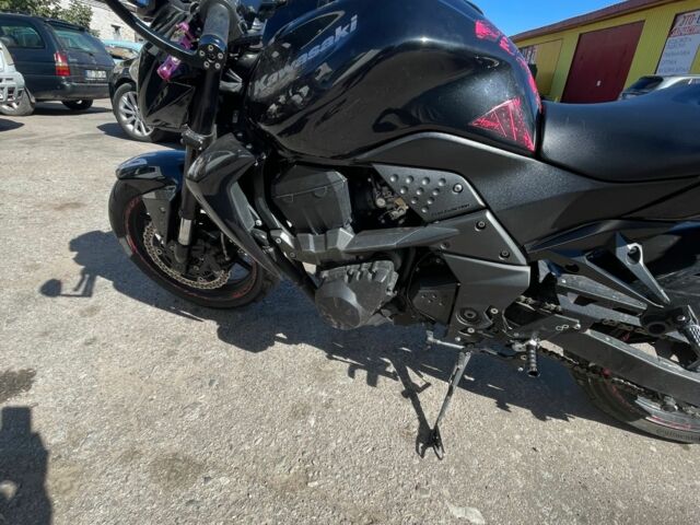 Кавасакі Z750 2010 у Хмельницькому на Automoto.ua Кавасакі Z750, об'ємом двигуна 0.75 л та пробігом 0 тис. км за 5800 $, фото 4 на Automoto.ua