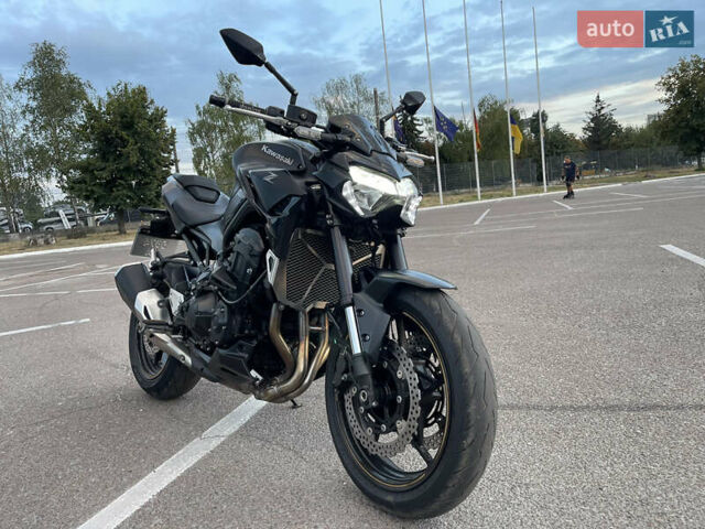 Черный Кавасаки Z900, объемом двигателя 0.9 л и пробегом 27 тыс. км за 9600 $, фото 18 на Automoto.ua