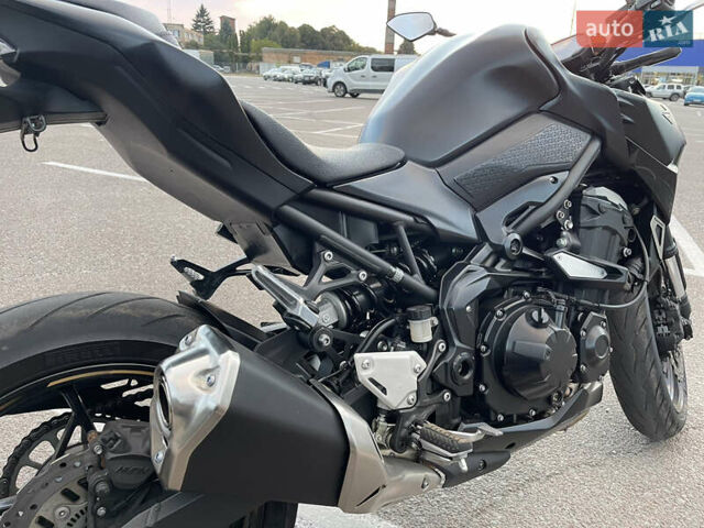 Черный Кавасаки Z900, объемом двигателя 0.9 л и пробегом 27 тыс. км за 9600 $, фото 9 на Automoto.ua