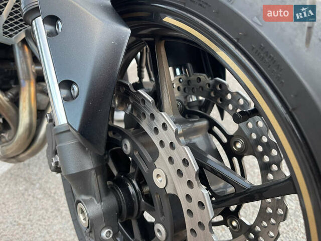 Черный Кавасаки Z900, объемом двигателя 0.9 л и пробегом 27 тыс. км за 9600 $, фото 26 на Automoto.ua